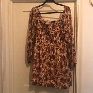 Size: large, burgundy floral short flowy dress